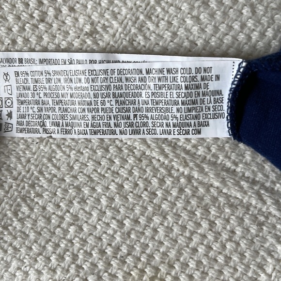 ~ Forever 21 Navy Blue Wrap Style  Crop Top  Size Small - Picture 6 of 6